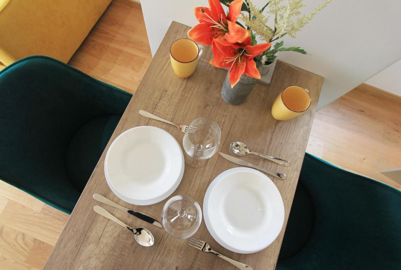 Minimalist Stylish In Tre Group Appartement *